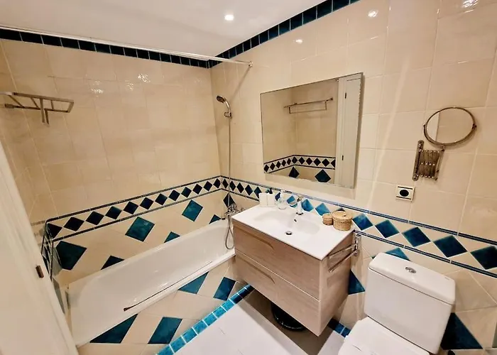 Cervantes House 아파트 *