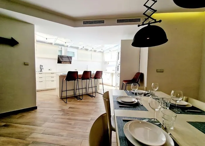 Cervantes House 아파트 *