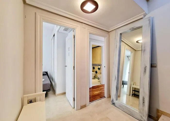 Cervantes House 아파트 마르베야