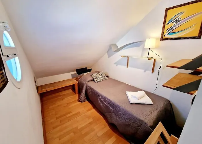 Cervantes House Апартаменти